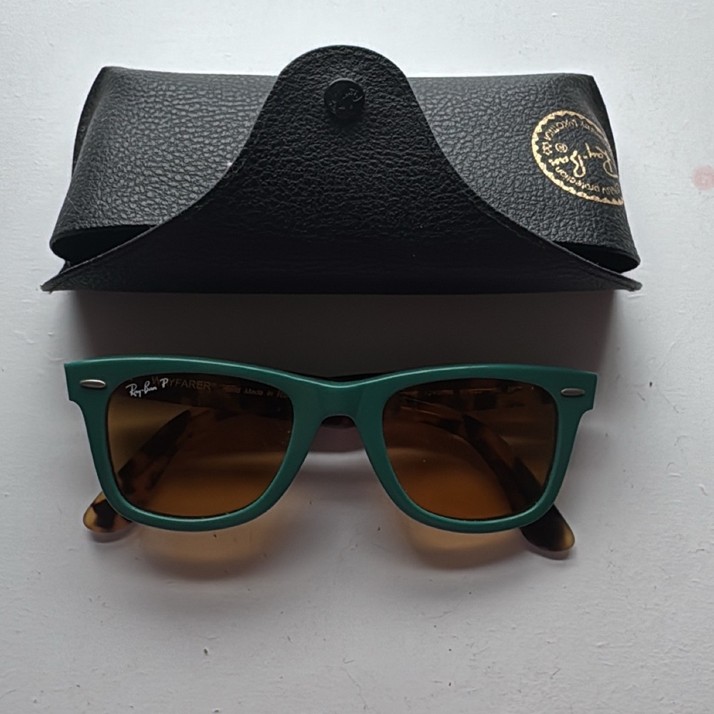 Ray-Ban Green Wayfarer Sunglasses